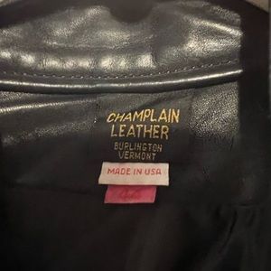 This is a beautiful hand made leather jacket hand made in Vermont  plus 50 ship